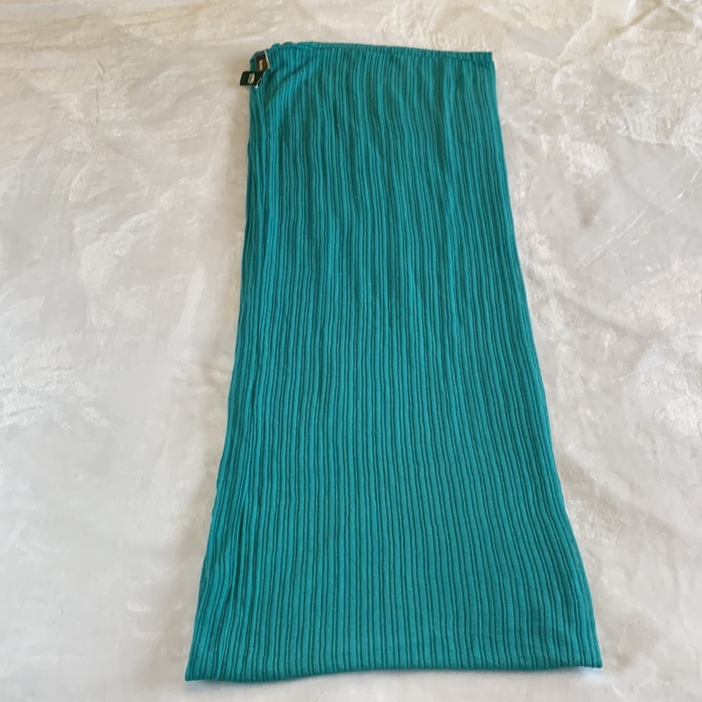 Roots Ribbed Knit Infinity Scarf - Picture 12 of 13